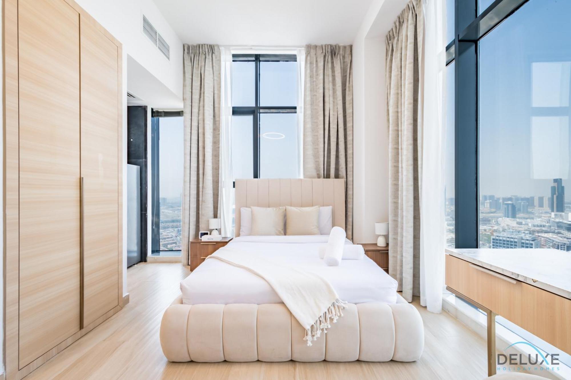 Majestic In Regina Tower, Jumeirah Village Circle By Deluxe Homes Apartment *